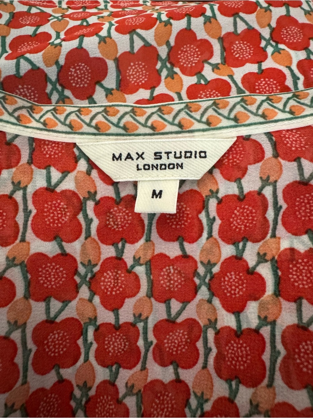 EUC Max Studio pull over blouse - Picture 5 of 6